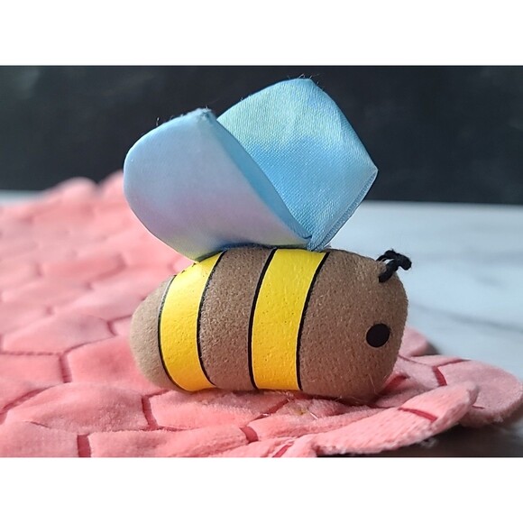 Disney Parks Babies Winnie The Pooh Plush Bee Honey Comb Blanket Lovey Swaddle - Picture 5 of 10